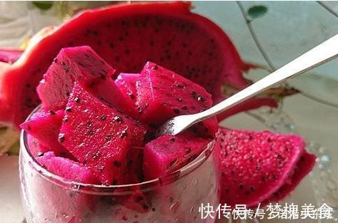 皱纹|女人不想满脸皱纹,多吃5种水果,舒展皮肤,重回十八岁