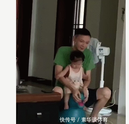 哭喊声|“妈妈,救我”!妈妈急忙推门,差点笑岔气,网友:能活着真好!