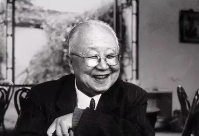 些收据上的字迹|启功润笔收据曝光,足以看出是大家手笔,字迹比“启功体”还耐看