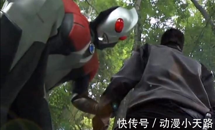 奥特曼|同样是没有版权的作品,千禧·奥特曼令人倍感惋惜,蓝弧奥已然成过街老鼠