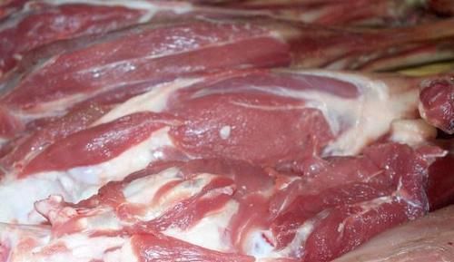 家人|去市场买羊肉时,看到这“3种”扭头走就对了,羊肉贩不会让家人吃