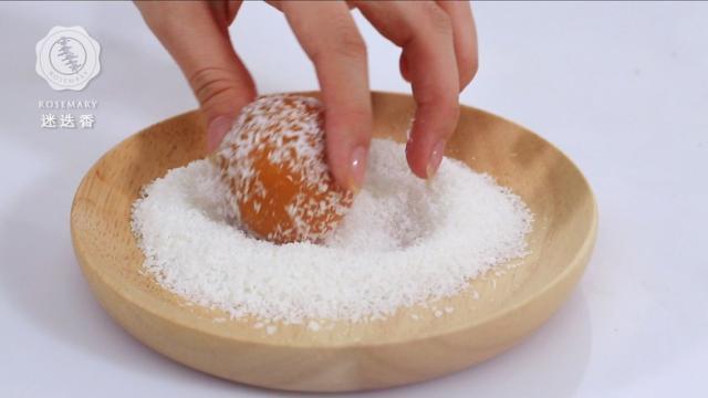 它是“穷人的阿胶”，女人隔三差五吃1碗，色斑没了，皮肤很水润