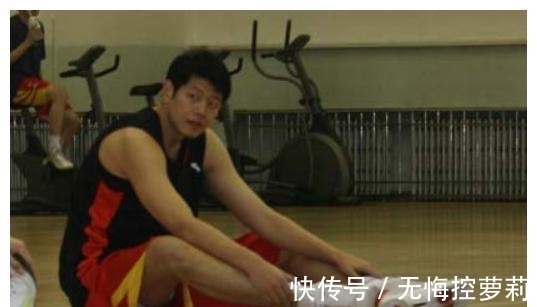 公开恋情|男篮莫科:因爱一夜白头,再婚也不忘前妻,深情终究抵不过现实