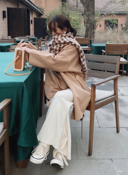 时髦 小个子女生穿大衣掌握这4点精髓,显高显瘦又时髦,美得高级