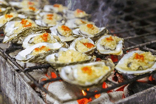 买生蚝时,聪明人遇见这3种扭头就走,海鲜店老板从不让家人吃