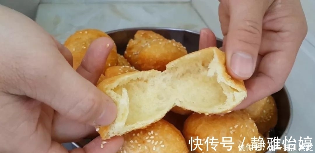 早餐新吃法，面粉里加1个鸡蛋，放入冰箱冷藏，比油条麻花都好吃