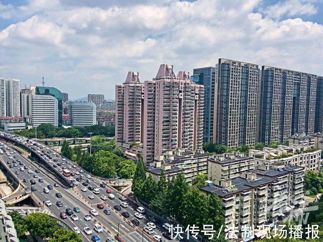 流传|“卖掉一套房,走上人生巅峰”流传,你愿意卖掉房子住回老家吗