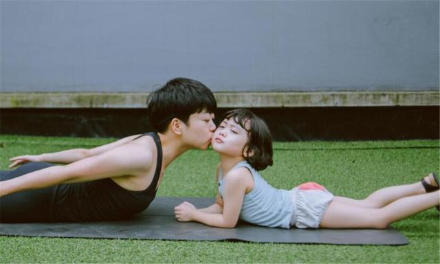 从来不|上幼儿园“从来不哭”的孩子,家庭有这3大优点,孩子受益终生