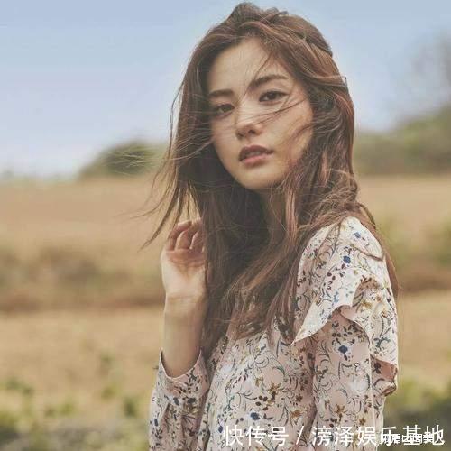 修饰|奔五的女人远离这5种“发型”,特别是第2种,难看显老还特土