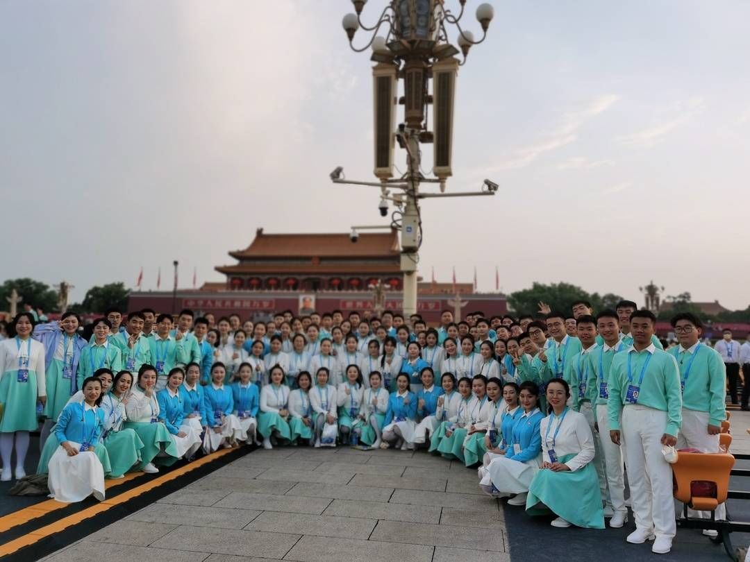 小白|在北京读大学的四川绵竹小伙亲历庆祝大会：只有站到广场上，才能体会到那种激动和震撼