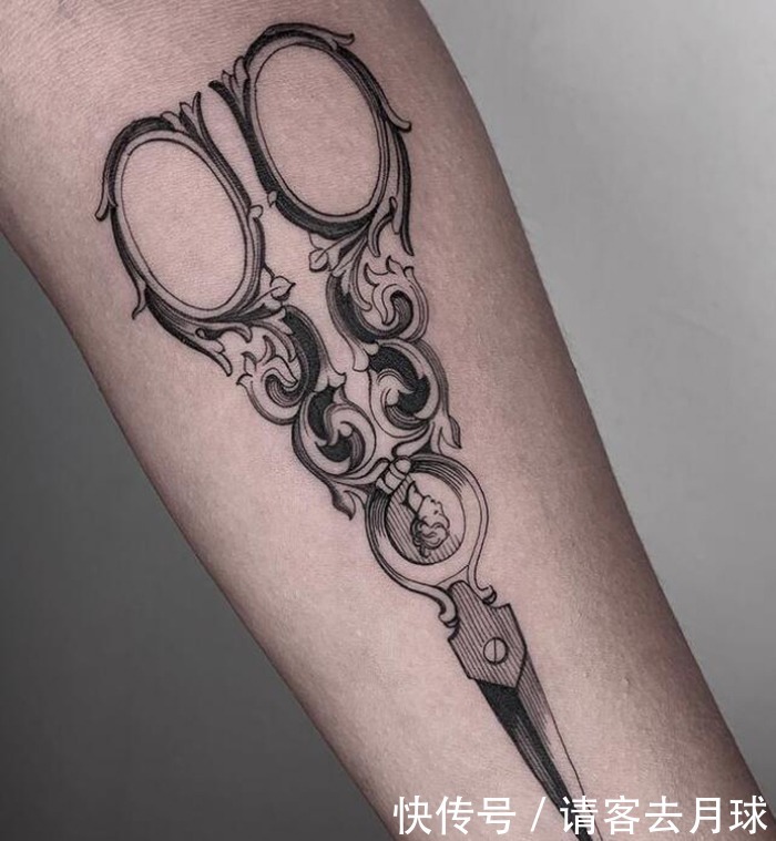 线条|每一根线条它们都在认真的表达自己 好看的线条结构纹身(一)