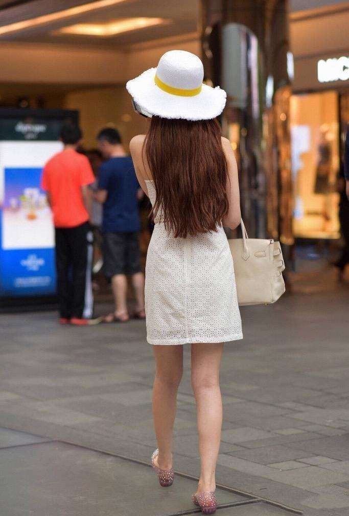 穿搭|街拍:小姐姐的发色真好看,看完想去理发店