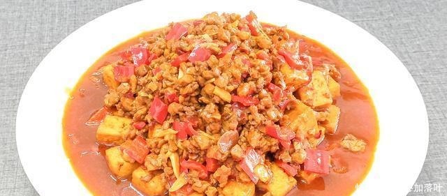  下次吃“炒豆腐”时，别直接下锅就炒，加上这一步，豆腐才入味