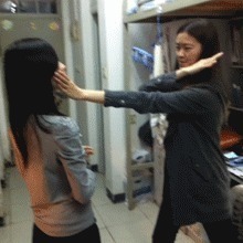 |搞笑GIF：太不像话了 我等了这么久你居然给我看这个