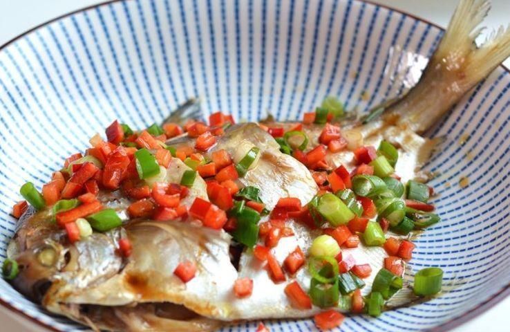 医生从不吃的4种鱼，多数人还当成山珍美味，疾病虎视眈眈