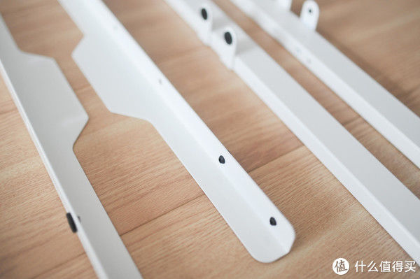 螺丝|家居改造：用电动升降桌打造我的居家办公小角落