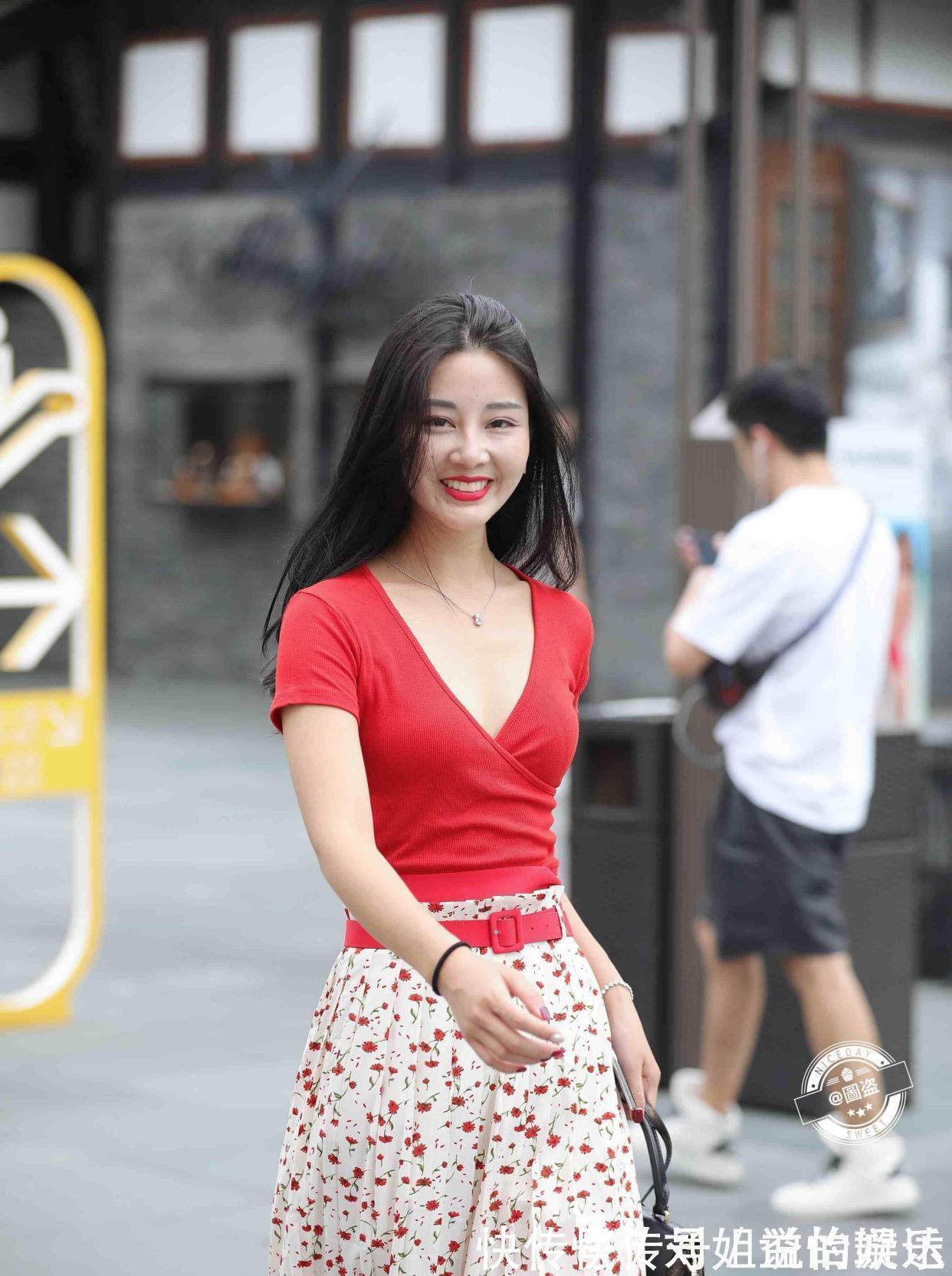 名媛|美丽优雅的连衣裙穿搭更显文雅范,彰显民国名媛风采,时尚十足