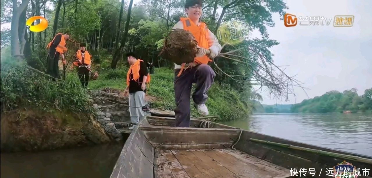 两人 李诞、陈赫再上《向往的生活》,两人还是一如既往的懒