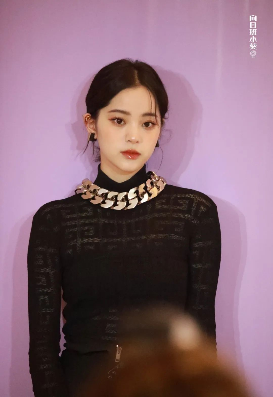 m 剪了短发的娜比，背啥我买啥