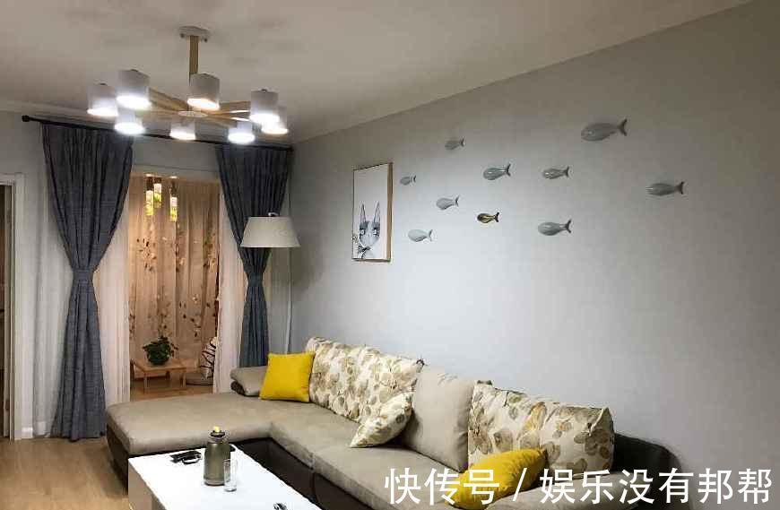 客餐厅|老婆硬要在厕所装“护栏”，客厅隔一间房，完工后惊了！谁见过