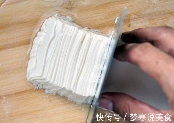 秋天,我家隔两天就要喝一次酸辣汤,食材全成本还低,驱寒还暖身