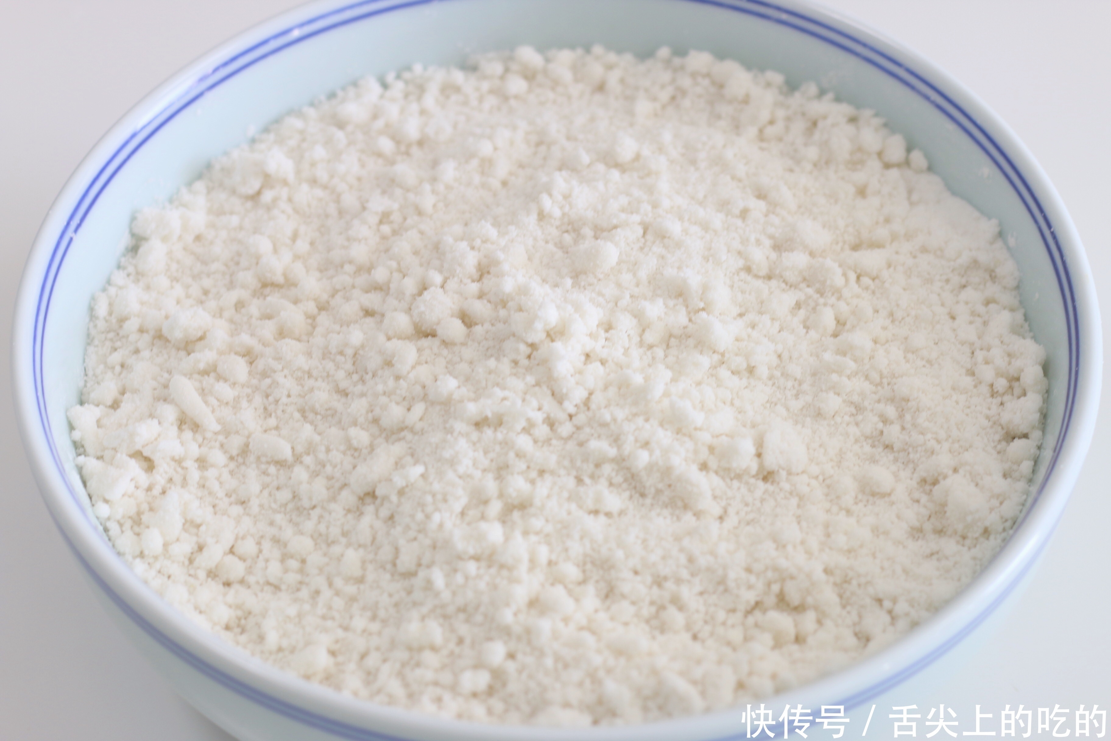 过年年糕不用买,自己在家几步就能做出来,成本低又好吃