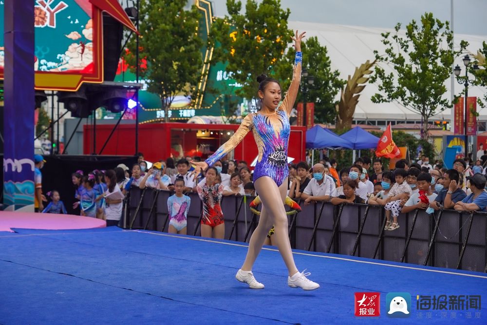 出道|送Ta出道！快来金沙滩啤酒城pick你心中的“啦啦操之星”