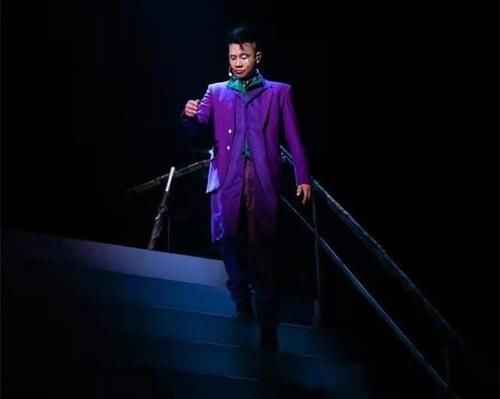 披荊斬棘的哥哥|“披荊斬棘的哥哥”中，林志炫追求完美，陳小春則是萬(wàn)事看淡