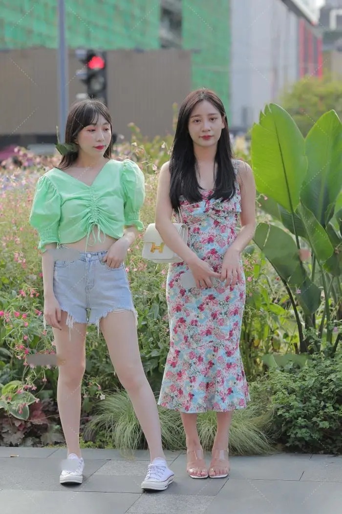 清新|长款碎花裙，丰富配色彰显清新自然，少女感十足