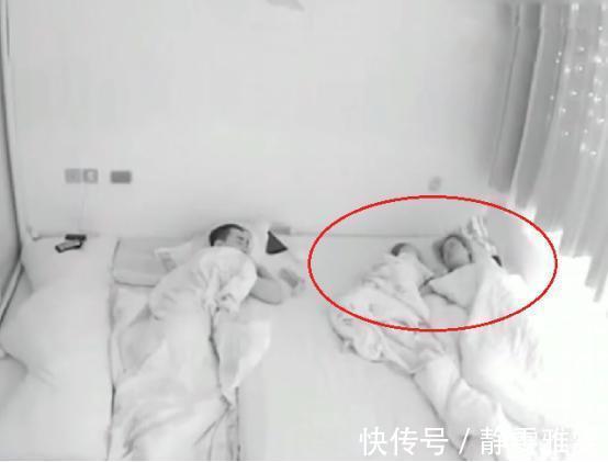 家务事|监控拍下11个月宝宝，半夜自己爬起来喝奶，网友：这孩子来报恩的