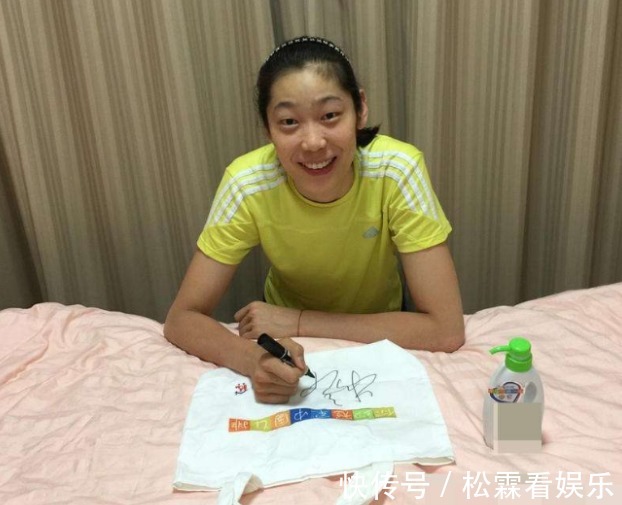 书房|走进朱婷现实的豪宅,如今已经是人生赢家,却还向往着农村生活