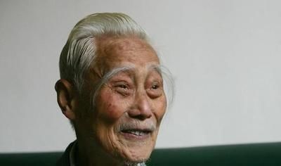 老人|女人三个地方“毛”越浓密越健康多数人没有,长寿老人却占了俩