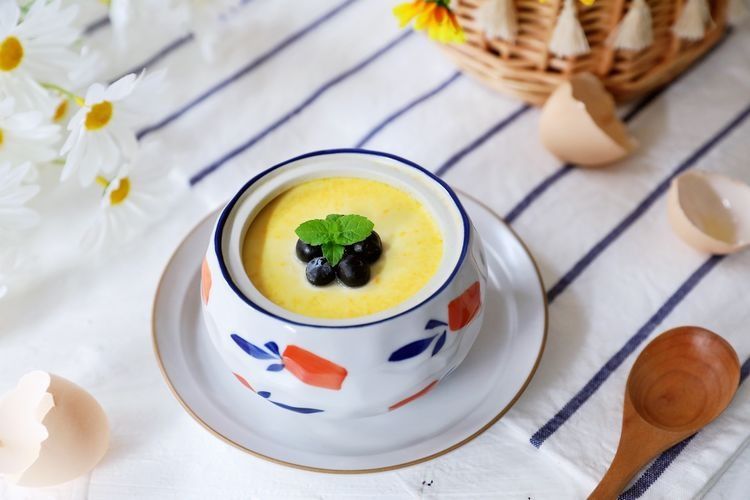 零难度的南瓜布丁，搅一搅拌一拌，几分钟就做好