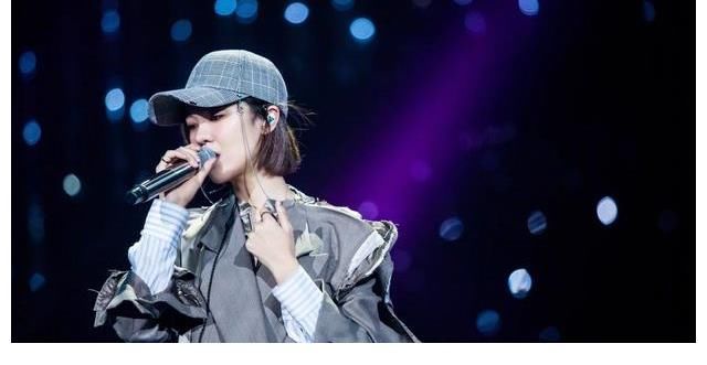 從最佳女歌手到時(shí)光莊主，再到央視音綜導(dǎo)師，這一年郁可唯開了掛