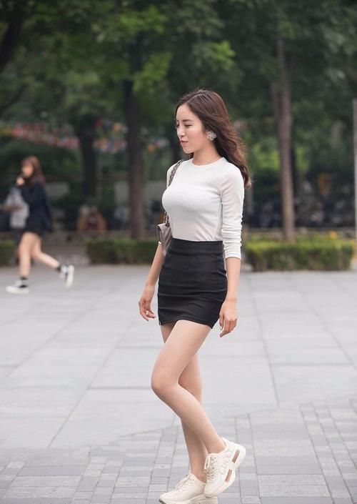 洋气成熟的阿姨,假如让你当她第三任老公,巴不得同意吧