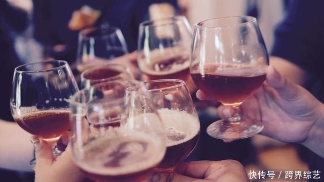 醒悟|人到老年,生病才醒悟,这2样“随身东西”,趁早丢掉的好