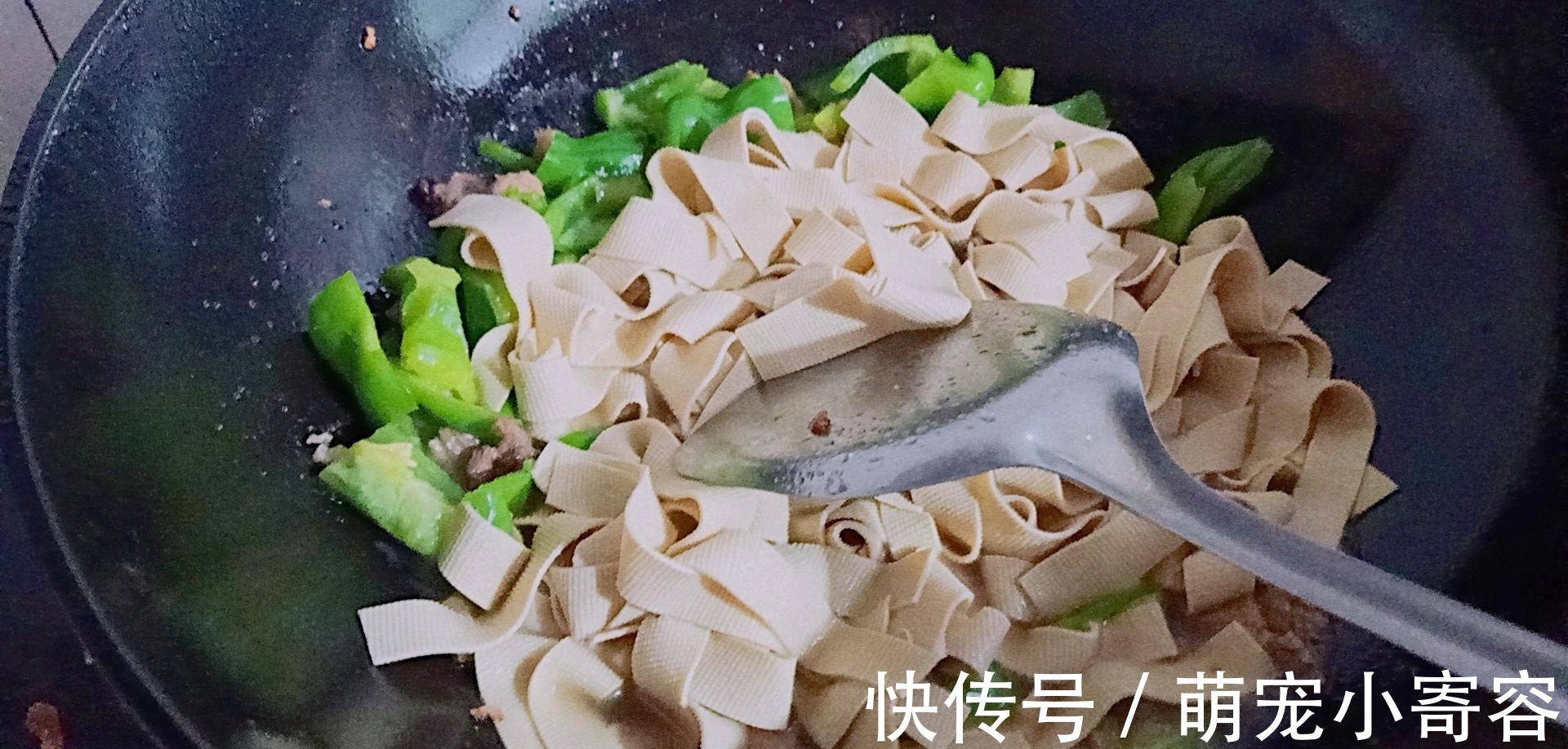 含有|它含有卵磷脂,可有效防止血管硬化,要预防心血管疾病,就吃它!