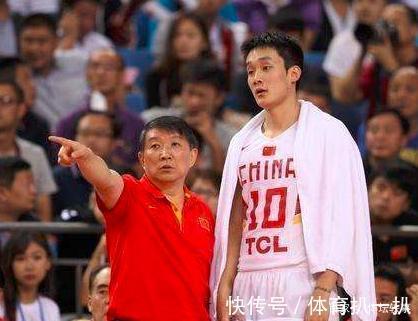 女篮|陶汉林陪练，哈德森艳羡，巩晓彬宫鲁鸣也参与，已成中国篮球希望