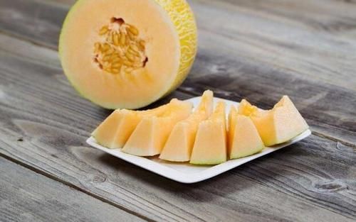 延缓衰老|每天晚上坚持吃三种食物，排毒养颜、延缓衰老，爱吃就赚了！