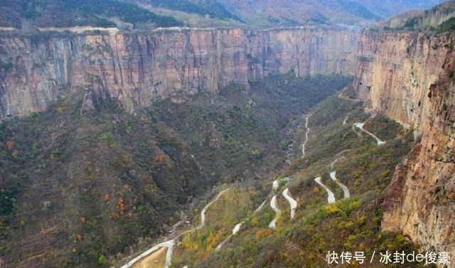 进出|曾进出靠“天梯”的太行山小村庄，如今凭影视剧走红，秋色太美了