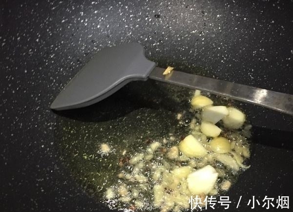 营养师随身查|它是“天然化妆品”,女人隔三差五就吃点,护肤养颜,素颜也漂亮