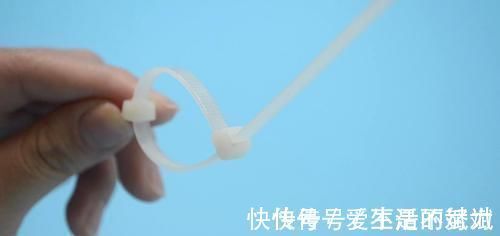 疏通|卫生间放2根塑料扎带,真是厉害了,解决了困扰大家的一个难题