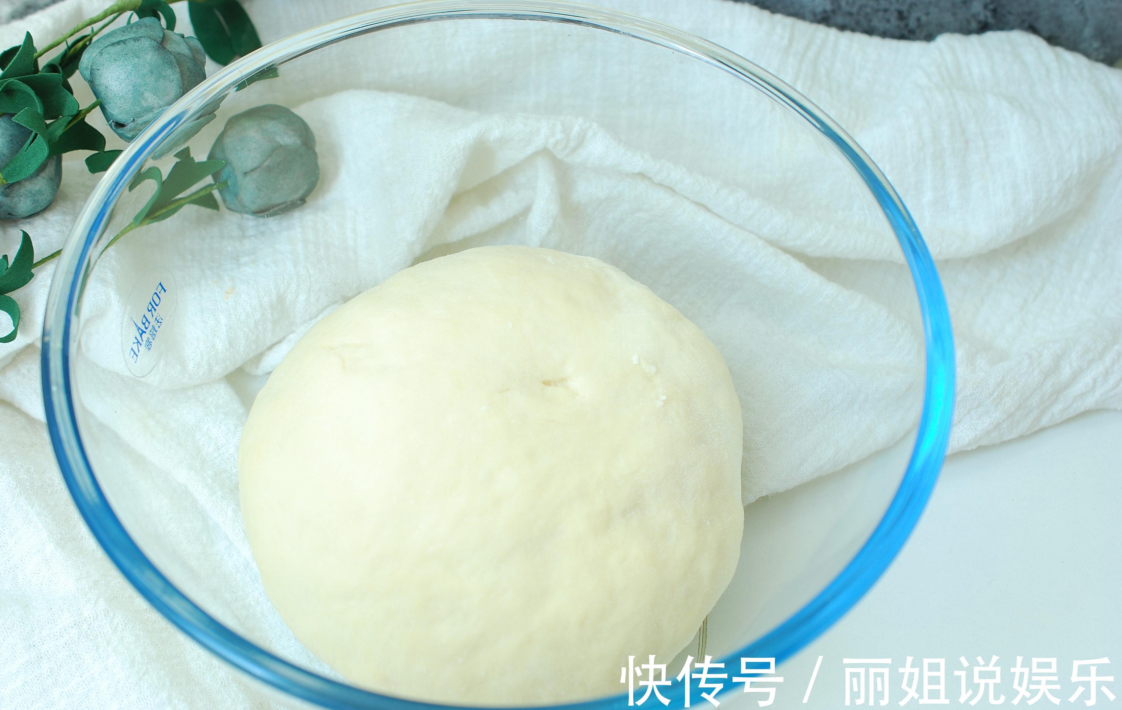 油条+油饼的详细配方和做法，不用酵母不用泡打粉，金黄酥脆真香