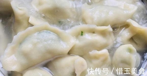 韭菜馅|做韭菜馅饺子时，这2味料最好别放，很多人弄错，难怪饺子不鲜嫩