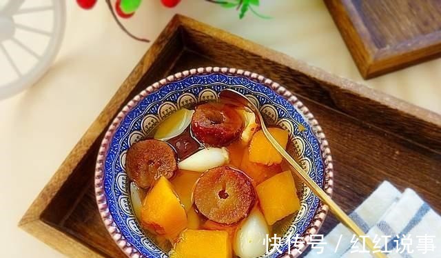 冬日女人必备甜品,这三样食材一起蒸一蒸就好!