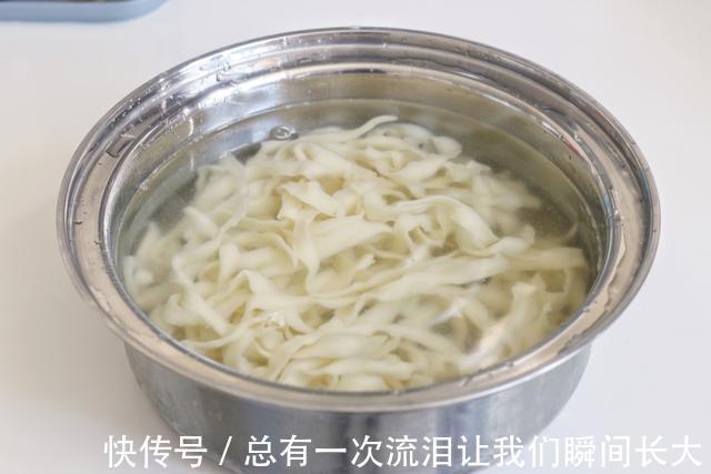 比打卤面还香的炒面，饭菜一锅出，吃一次就爱上了，做法超简单