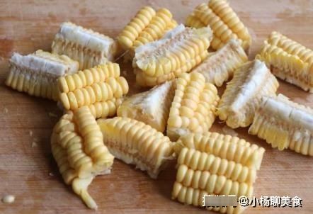 春夏时节来碗汤，滋补玉米与排骨相互碰撞，别有一番风味