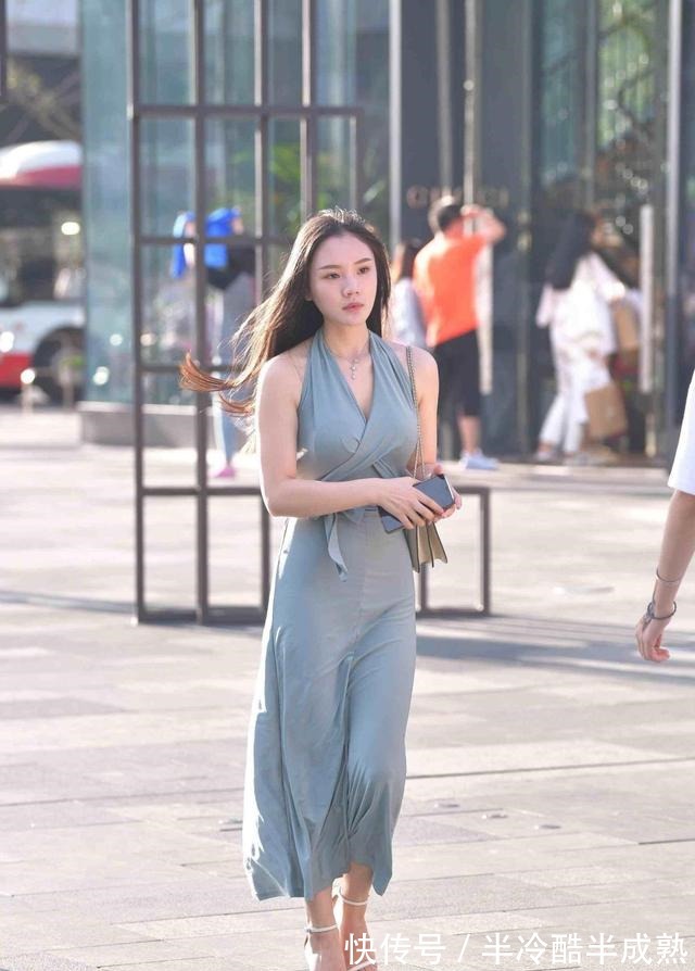 穿搭 富有活力的包臀裙穿搭显得时尚有风格,气质十分出众,又仙又美!