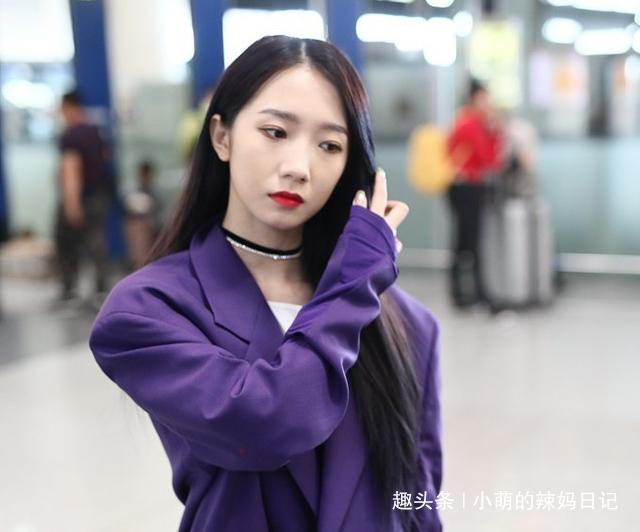 杨幂 发际线高的女人,这5种发型不要剪了,显老不说还没特没气质