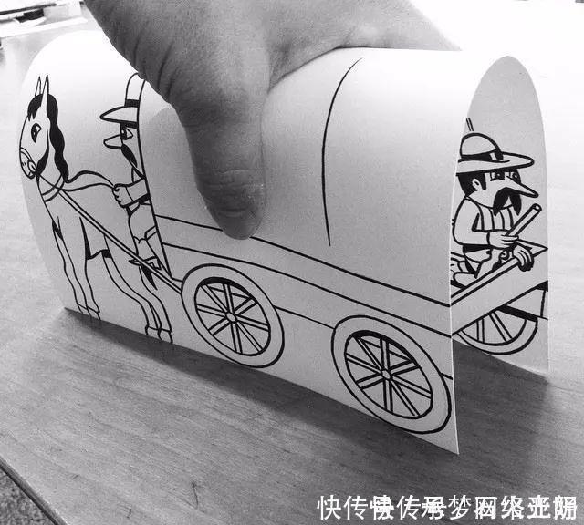 愤怒的小鸟|一张纸玩起了3D游戏，网友评论只有无聊又有才的人才能做到